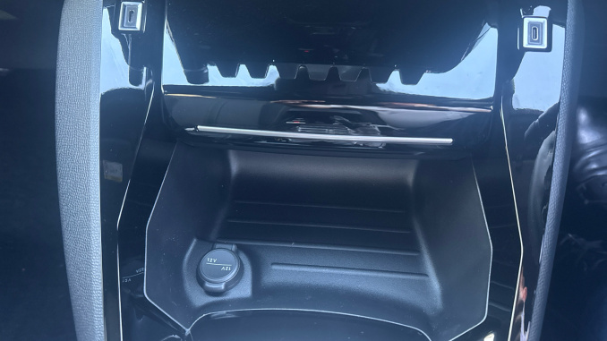 Peugeot 208 115kW GT 51kWh 5dr Auto Electric Hatchback - Image 14